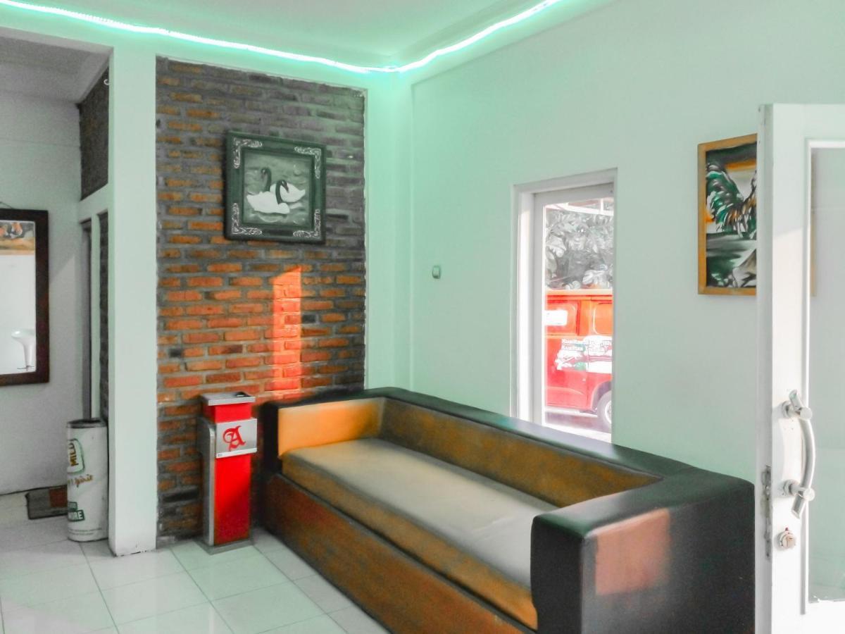 Urbanview Hotel Rio Life House Cianjur By Reddoorz Eksteriør bilde