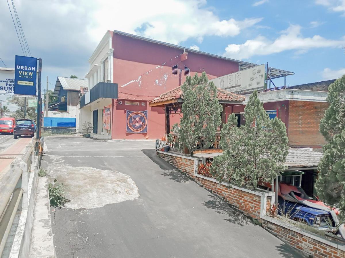 Urbanview Hotel Rio Life House Cianjur By Reddoorz Eksteriør bilde